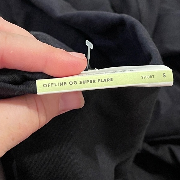 Aerie NWT Offline OG high rise super flare black fold over leggings - Picture 5 of 14